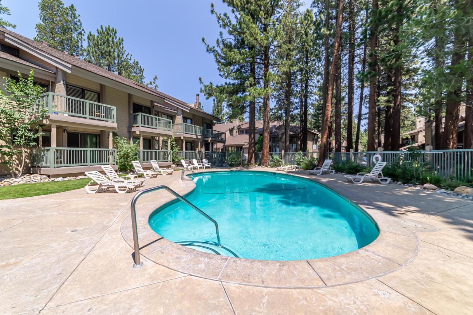 #338 - Naturally Sunlit Condo With Pool, Jacuzzi, Sauna, & Game Room Mammoth Lakes Dış mekan fotoğraf