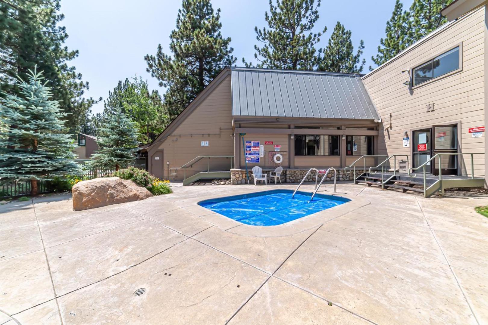 #338 - Naturally Sunlit Condo With Pool, Jacuzzi, Sauna, & Game Room Mammoth Lakes Dış mekan fotoğraf